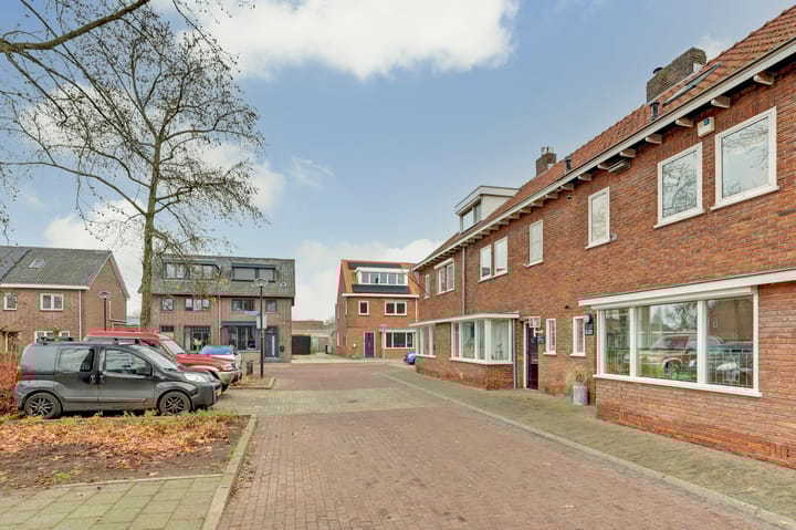 Foto 3 van Oranjeplein 55