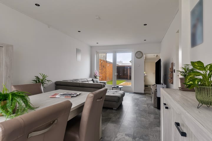 Foto 10 van Middenstraat 87