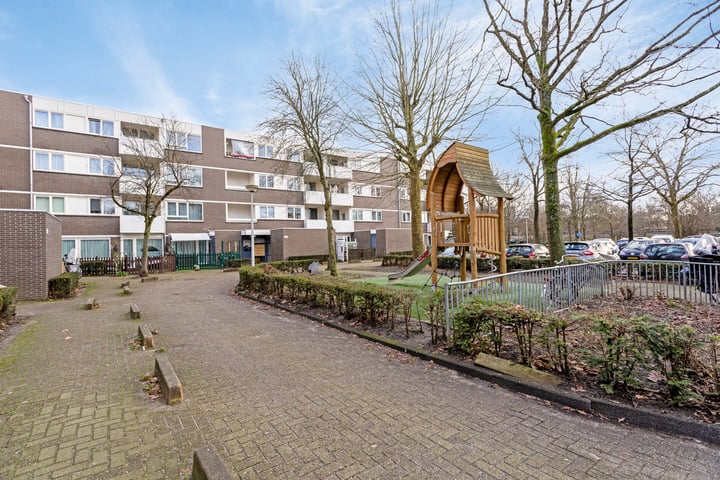 Bekijk foto 1 van Ommerenhof 56