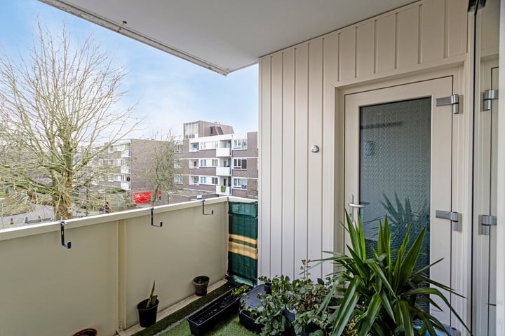 Bekijk foto 17 van Ommerenhof 56