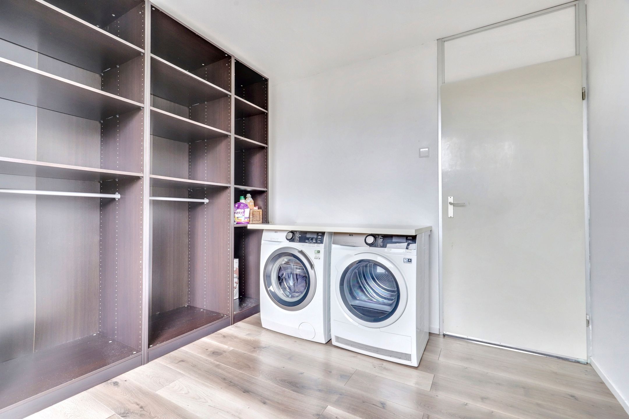 Photo 21 of Moermond 33