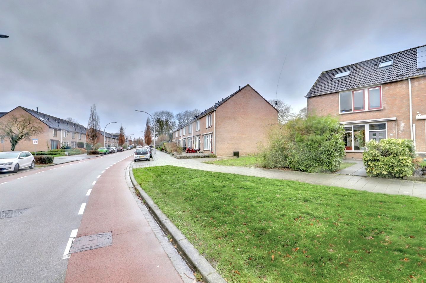 Photo 34 of Moermond 33