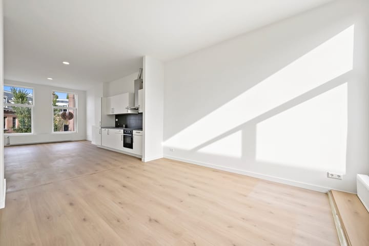 Foto 6 van De Constant Rebecquestraat 6