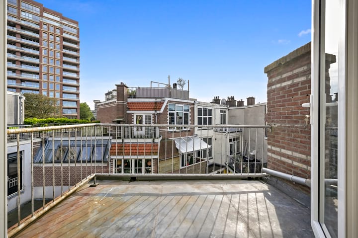 Foto 21 van De Constant Rebecquestraat 6