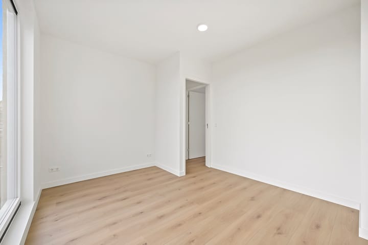 Foto 34 van De Constant Rebecquestraat 6