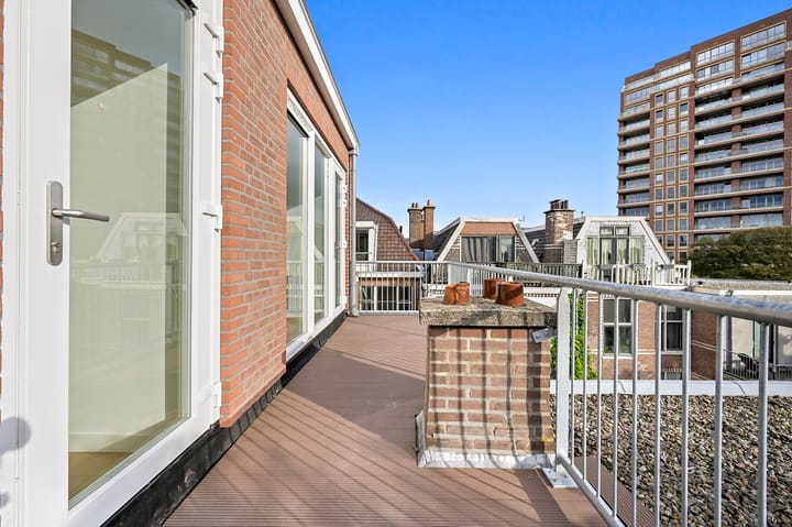 Foto 35 van De Constant Rebecquestraat 6