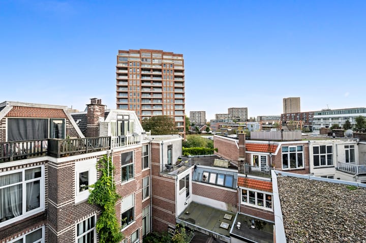 Foto 37 van De Constant Rebecquestraat 6