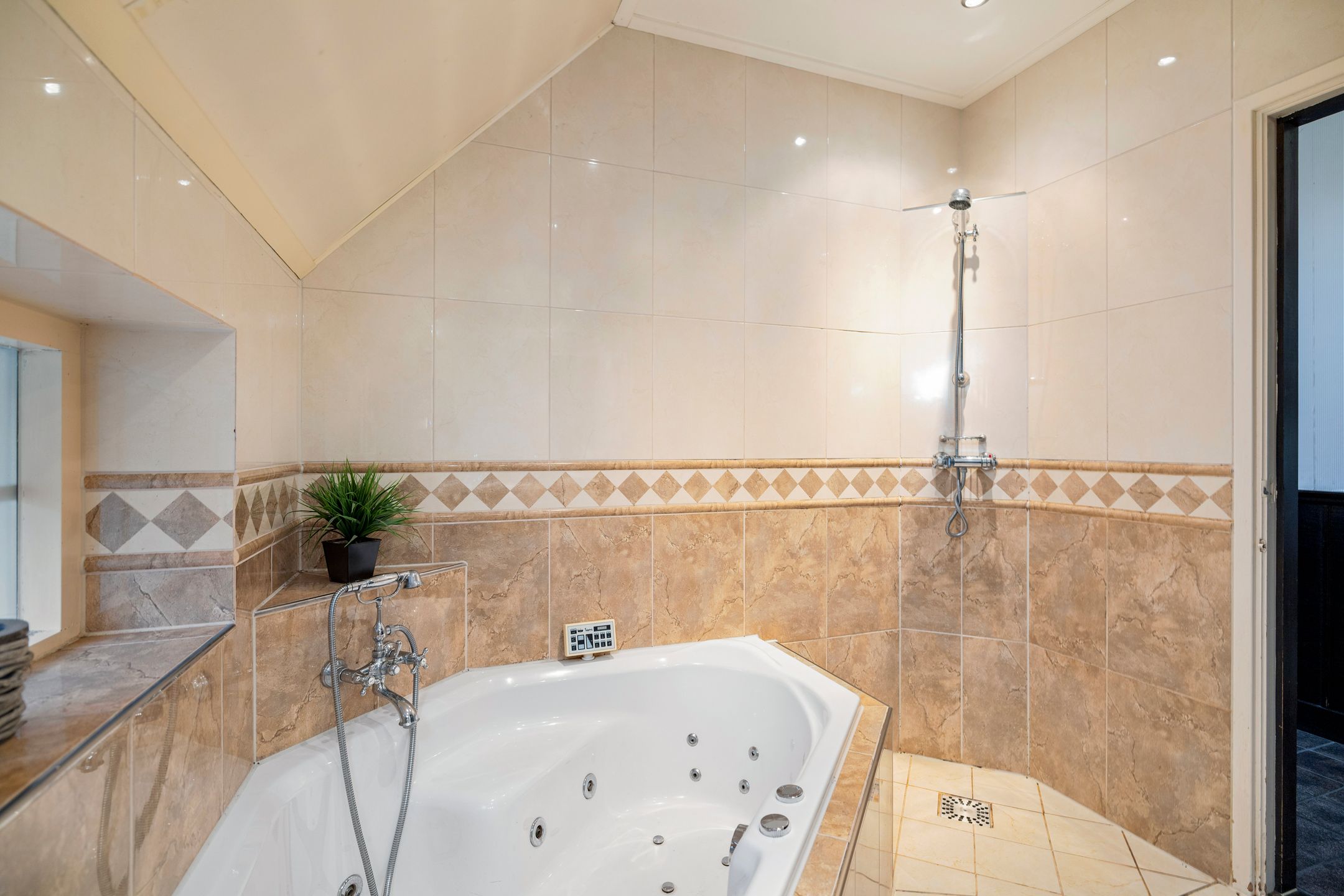 Foto 27 van Rijksstraatweg 46