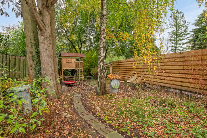 Foto 26 van Burgemeester Mr. H.J. Engelkens-laan 42