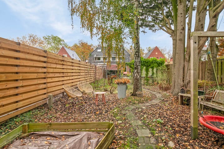 Foto 27 van Burgemeester Mr. H.J. Engelkens-laan 42