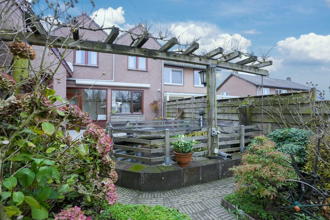 Foto 22 van Pastoor Rohsstraat 8