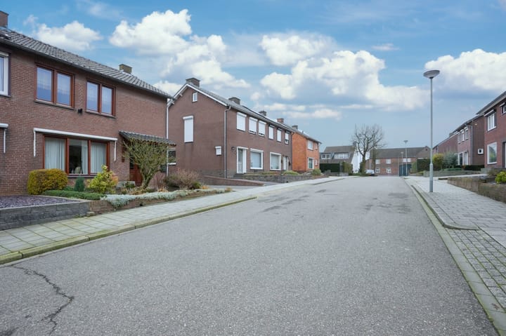 Foto 23 van Pastoor Rohsstraat 8