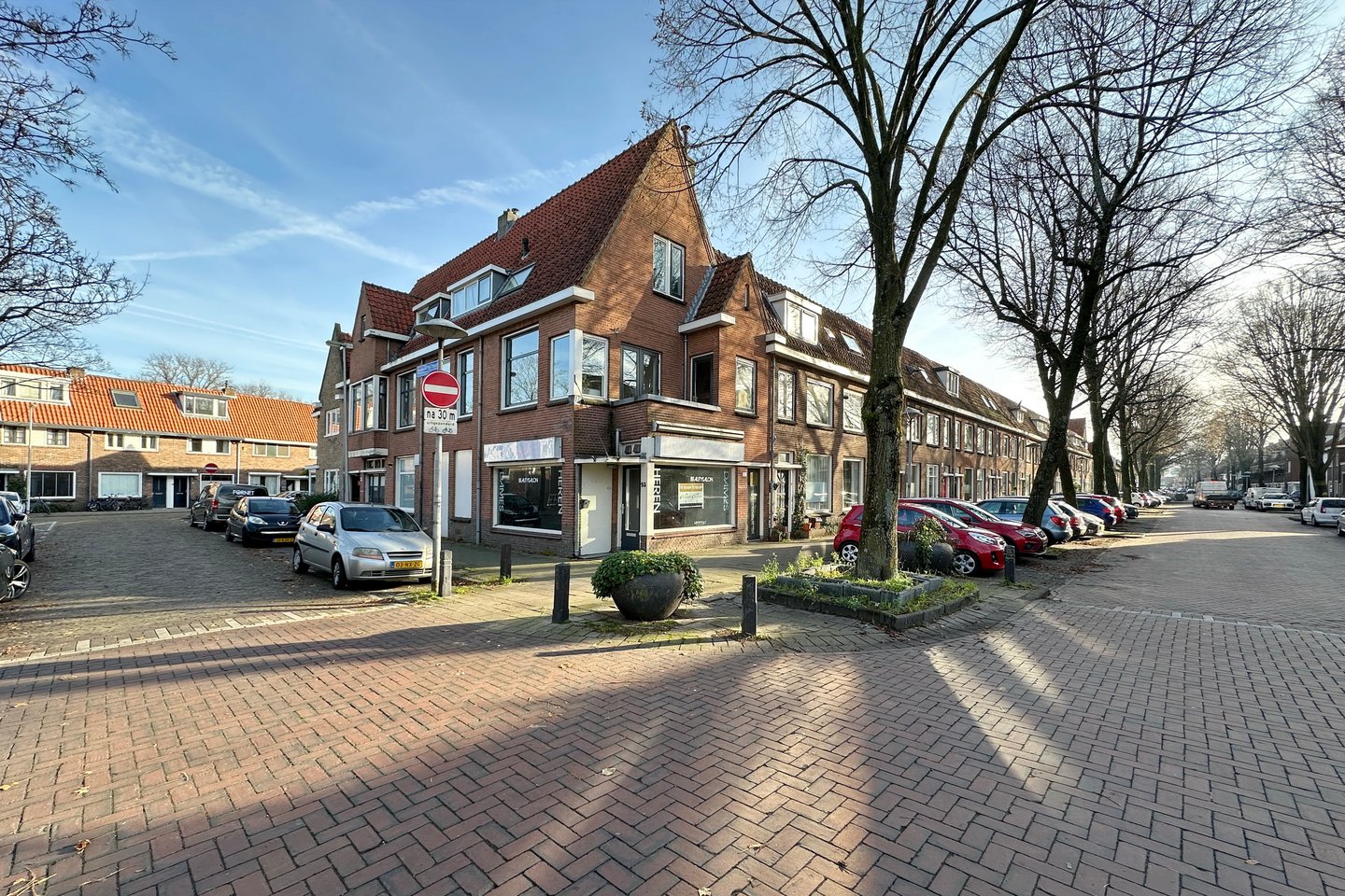 Bekijk foto 2 van Edisonstraat 93