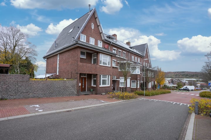 Bekijk foto 36 van Prins Bernhardstraat 2