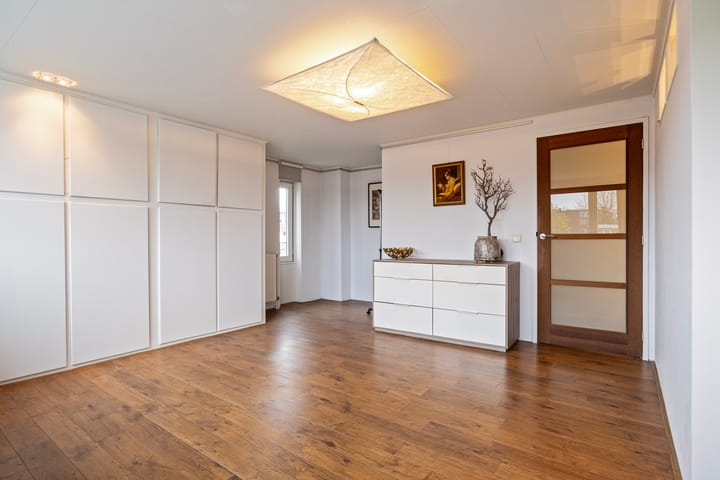 Foto 41 van Notaris van Puttenstraat 19