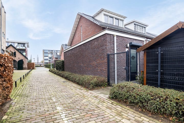 Foto 49 van Notaris van Puttenstraat 19