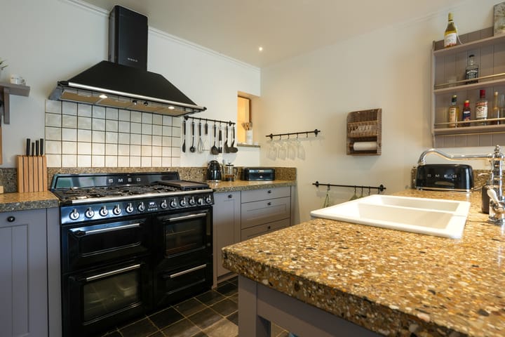 Photo 7 of Holset 70