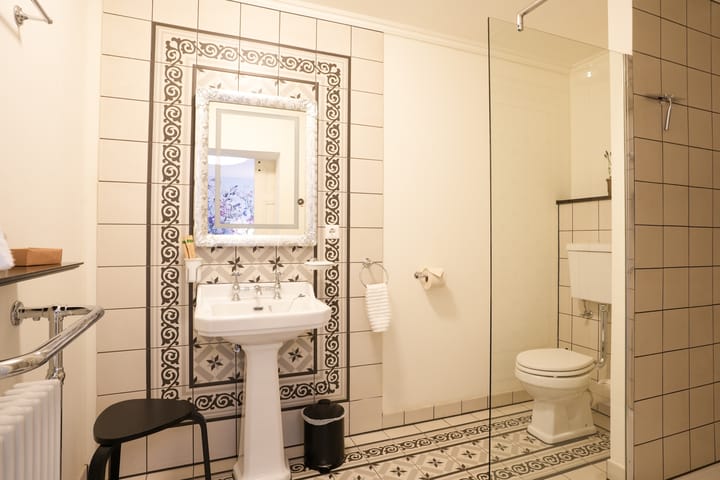 Photo 16 of Holset 70