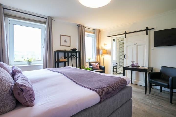 Photo 19 of Holset 70