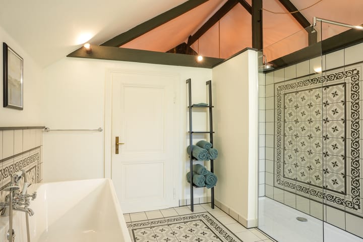 Photo 23 of Holset 70