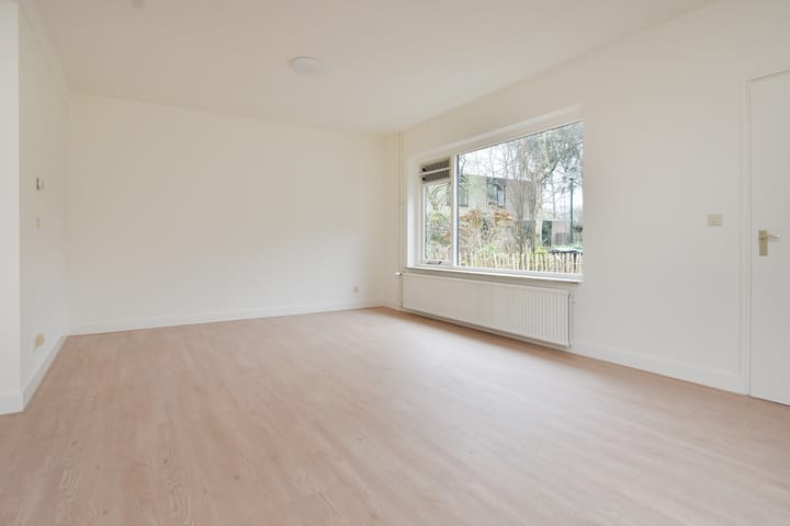 Foto 5 van Distelweide 147