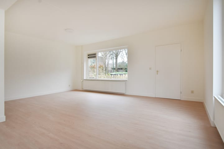 Foto 8 van Distelweide 147