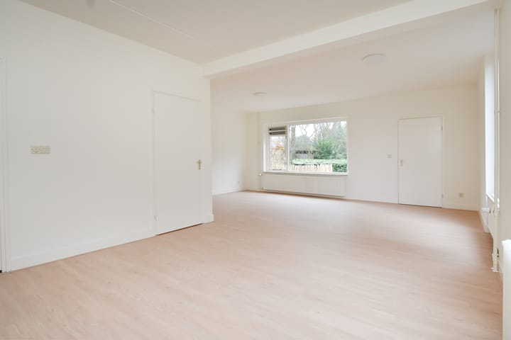 Foto 10 van Distelweide 147