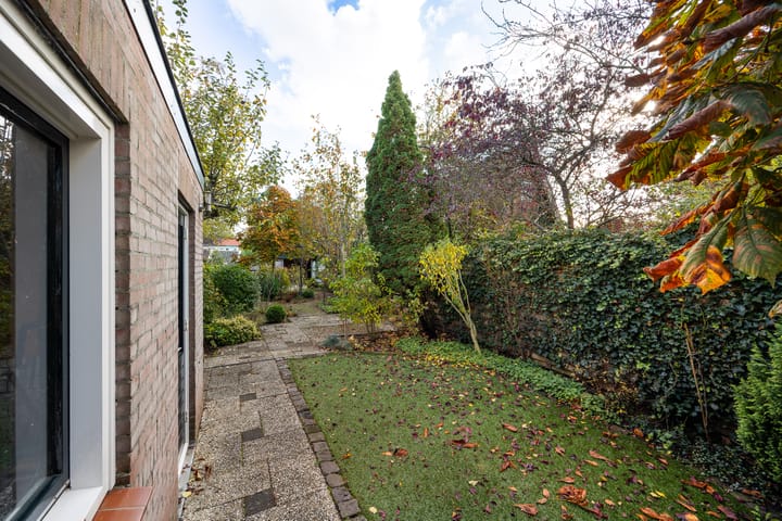 Foto 16 van Iepenlaan 16