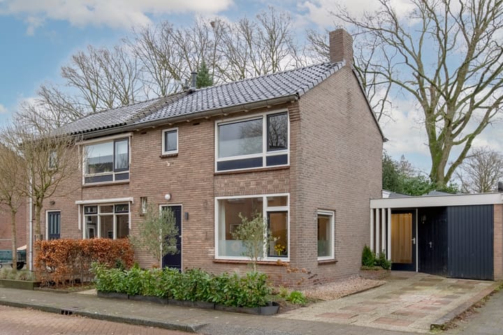 Foto 2 van Van Hogendorpstraat 17