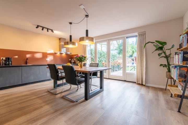 Foto 4 van Van Hogendorpstraat 17