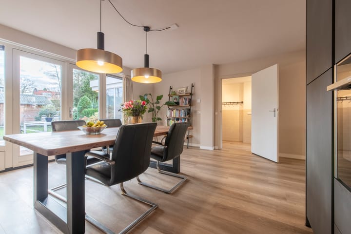 Foto 17 van Van Hogendorpstraat 17