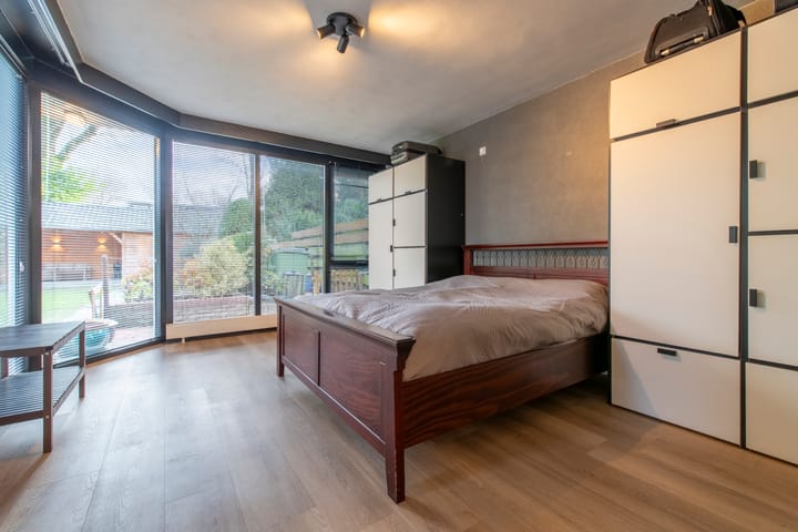 Foto 19 van Van Hogendorpstraat 17