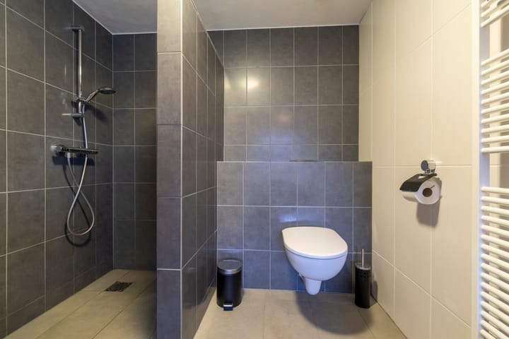 Foto 22 van Van Hogendorpstraat 17