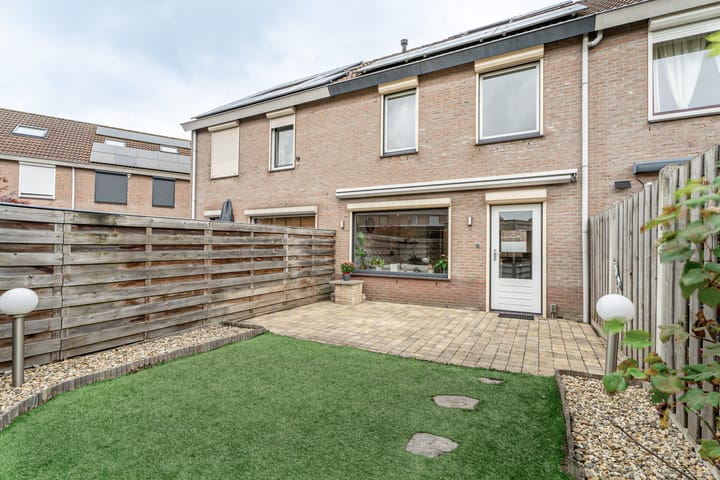 Foto 3 van Julie Claeysstraat 9