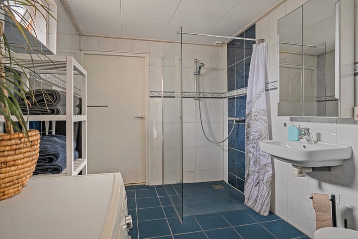 Foto 11 van van Vollenhovenweg 5