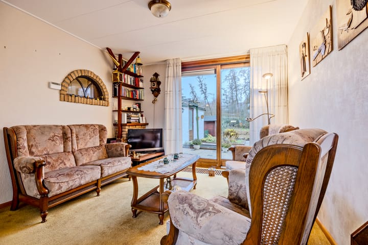 Photo 10 of Directeur Moerlandsstraat 6