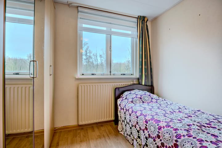 Photo 19 of Directeur Moerlandsstraat 6