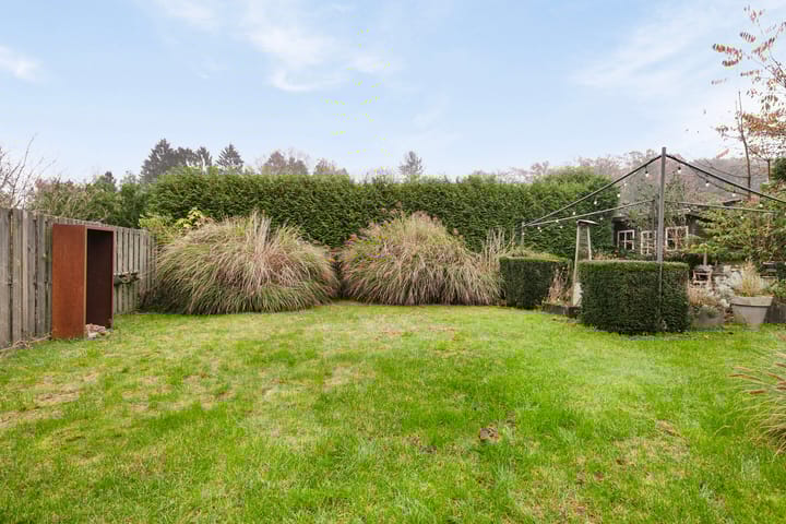 Foto 3 van van Limburg Stirumweg 12