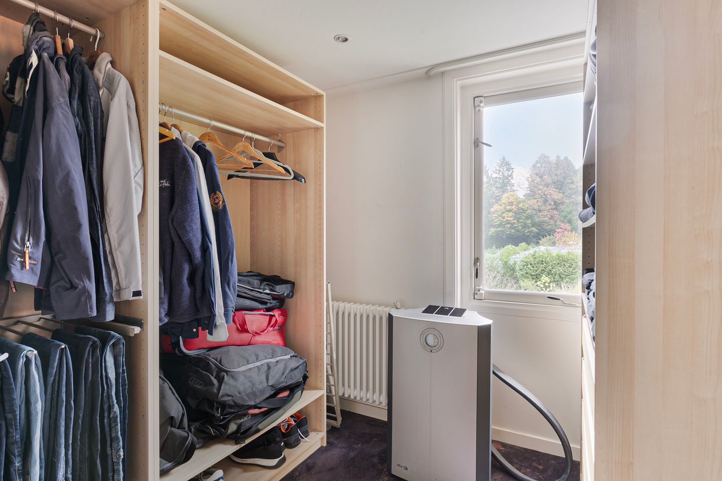 Foto 25 van van Limburg Stirumweg 12