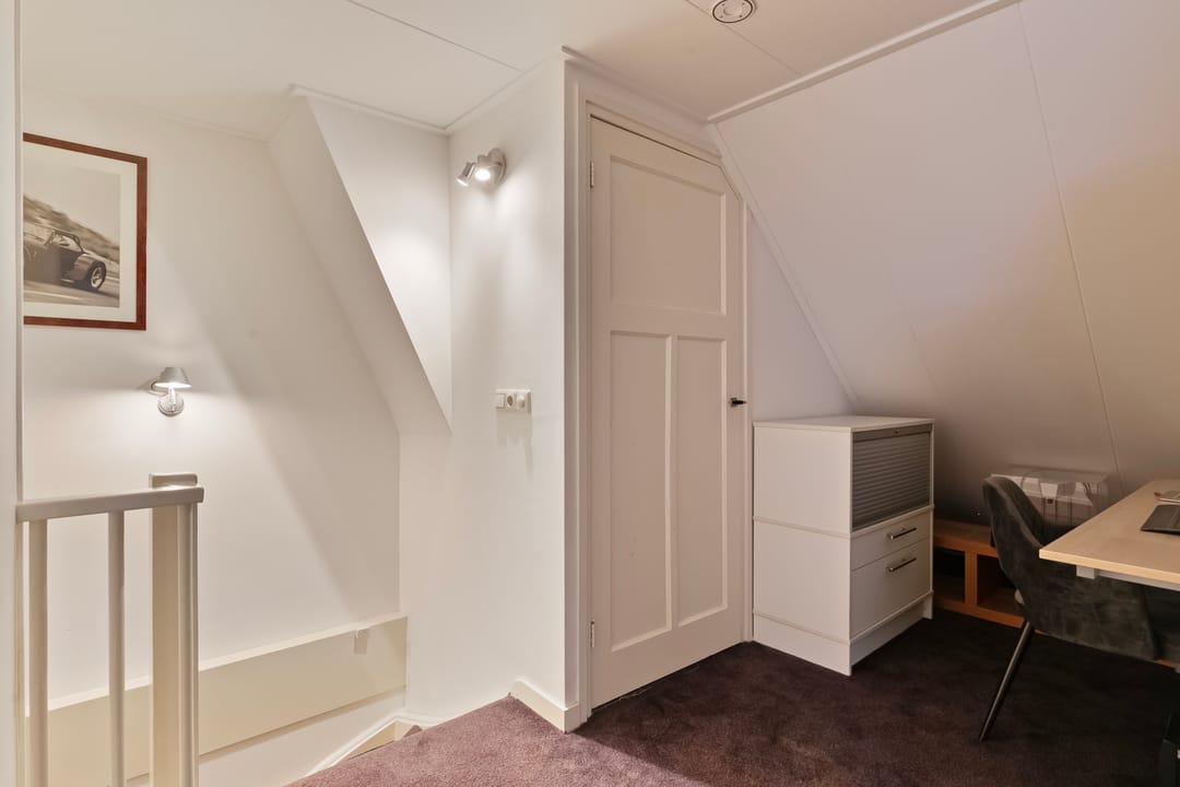 Foto 28 van van Limburg Stirumweg 12