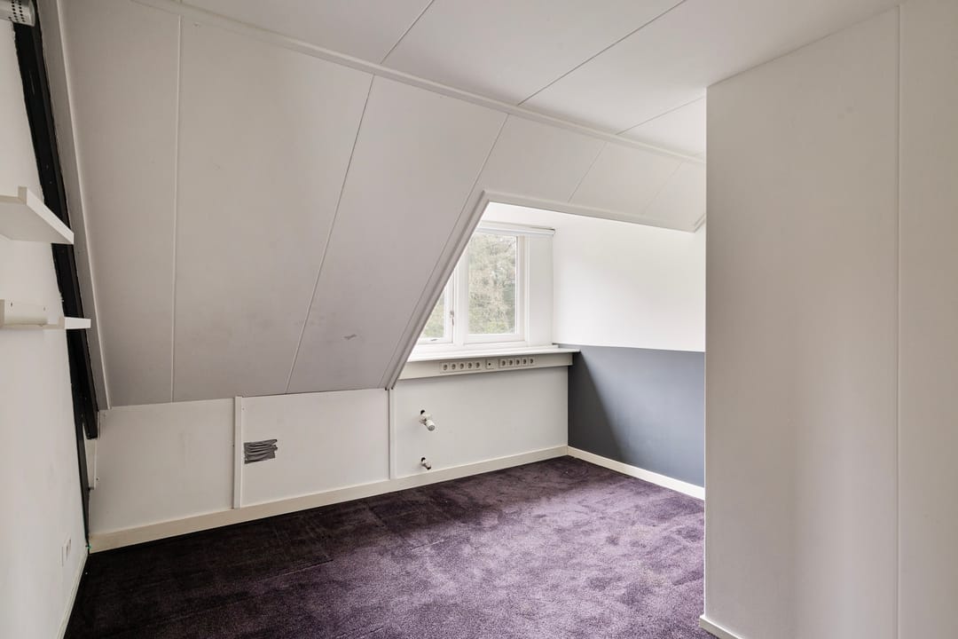 Foto 31 van van Limburg Stirumweg 12