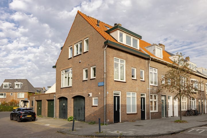 Photo 1 of Van Zeggelenstraat 41