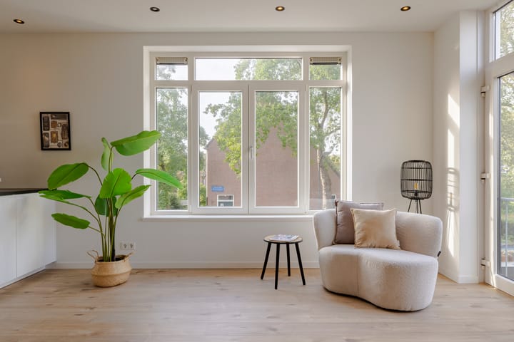 Photo 6 of Van Zeggelenstraat 41