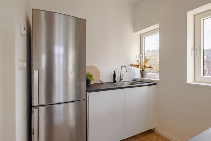 Photo 15 of Van Zeggelenstraat 41