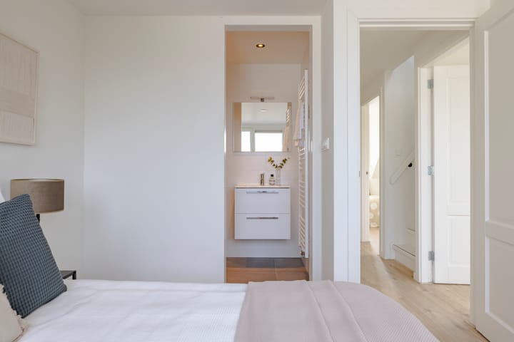 Photo 21 of Van Zeggelenstraat 41