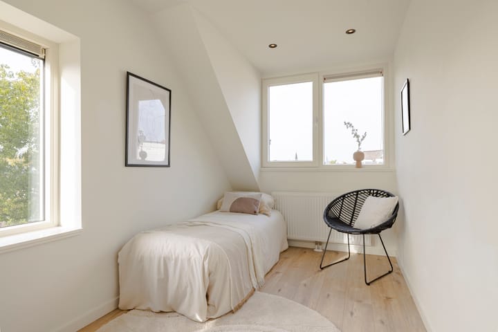 Photo 25 of Van Zeggelenstraat 41