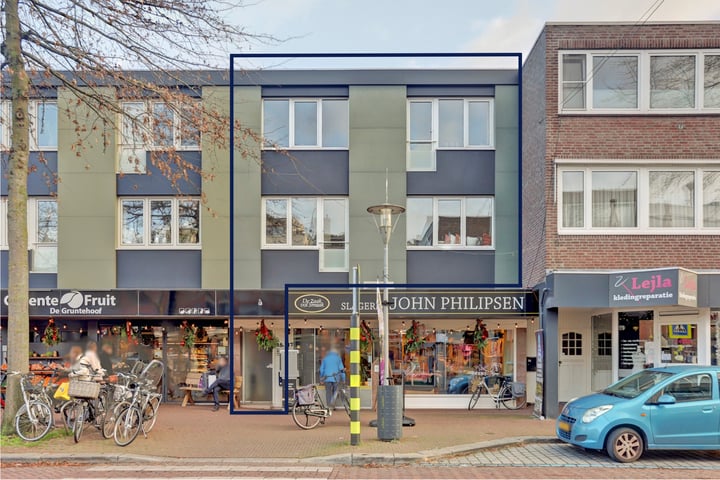 View photo 1 of Raadhuisstraat 15-A