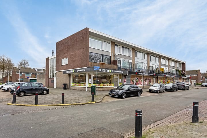 Foto 6 van Maaseikstraat 8-A