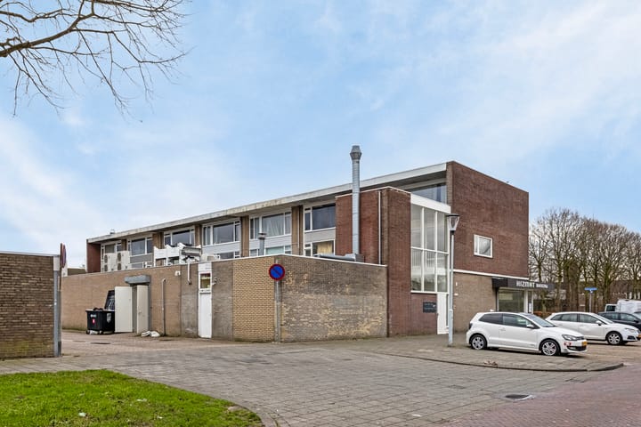 Foto 35 van Maaseikstraat 8-A