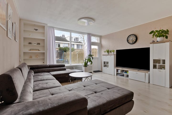 Foto 11 van Staringstraat 226